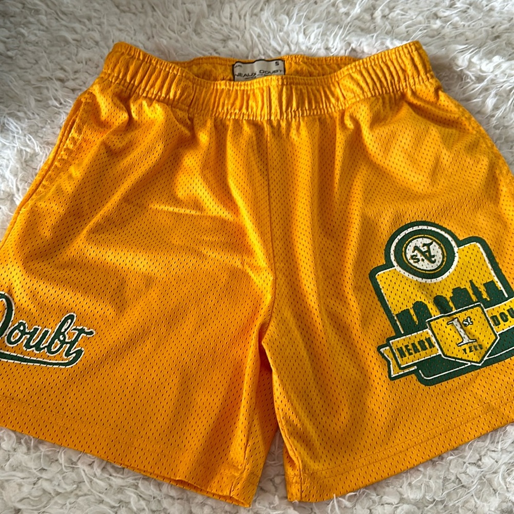 Men’s “Neaux Doubt” athletic shorts - excellent condition